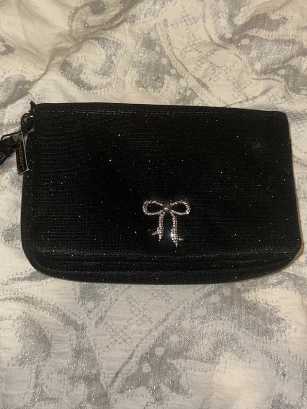 NWT Victoria’s Secret Black Glitter Rhinestone Bow Wallet Wristlet - Picture 2 of 2